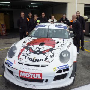 Mise en épis de la Porsche GT3 R n°14 avec le team